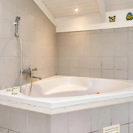 8 Person In Hals-by Traum Hébergement de vacances